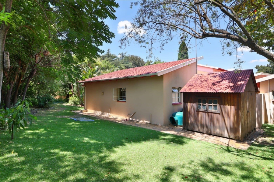 4 Bedroom Property for Sale in Buccleuch Gauteng