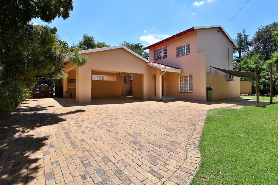 4 Bedroom Property for Sale in Buccleuch Gauteng