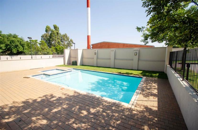 To Let 2 Bedroom Property for Rent in Ferndale Gauteng