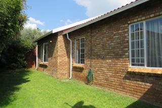 3 Bedroom Property for Sale in Eldoraigne Gauteng