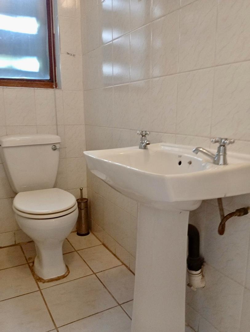 To Let 2 Bedroom Property for Rent in Benmore Gardens Gauteng