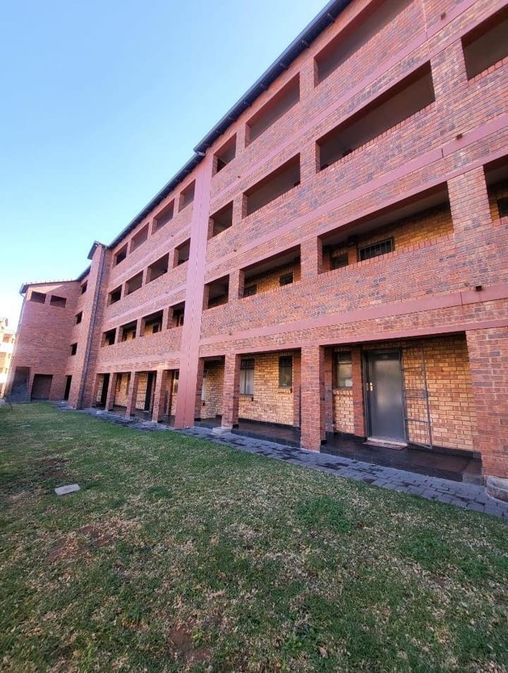 2 Bedroom Property for Sale in Montana Gauteng