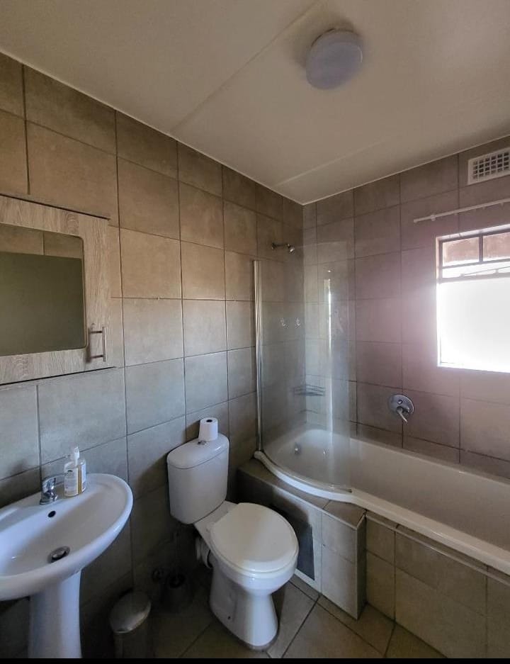 2 Bedroom Property for Sale in Montana Gauteng