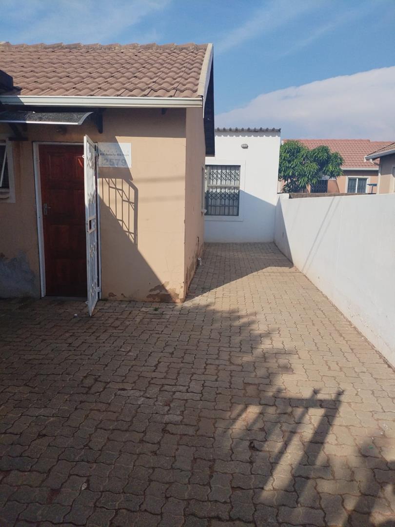 2 Bedroom Property for Sale in Mahube Valley Gauteng