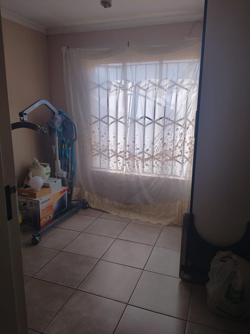 2 Bedroom Property for Sale in Mahube Valley Gauteng