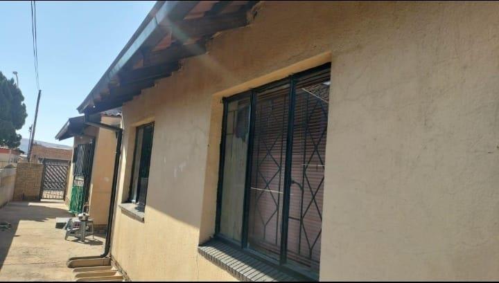 4 Bedroom Property for Sale in Mamelodi East Gauteng