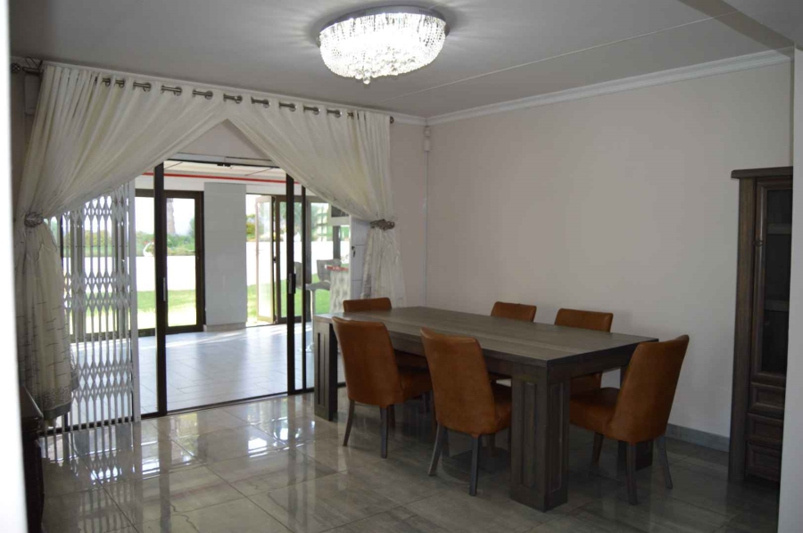 To Let 4 Bedroom Property for Rent in Erasmuskloof Gauteng