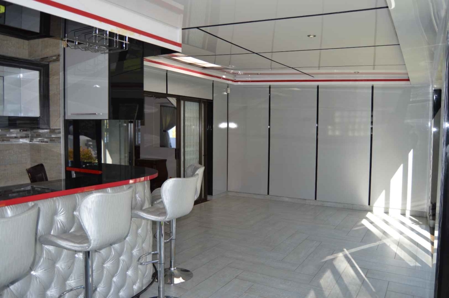 To Let 4 Bedroom Property for Rent in Erasmuskloof Gauteng