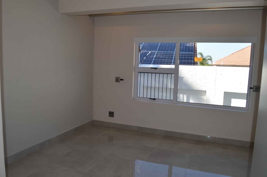 To Let 4 Bedroom Property for Rent in Erasmuskloof Gauteng