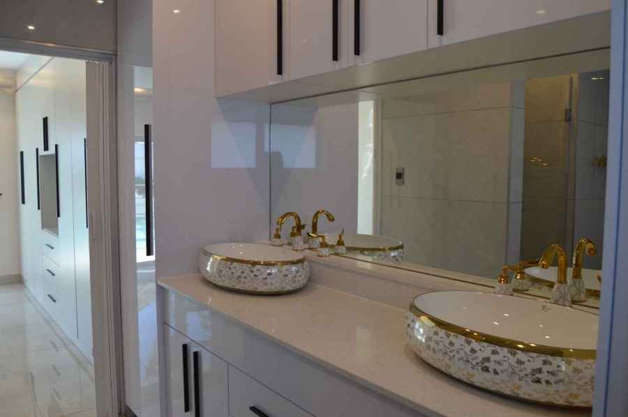 To Let 4 Bedroom Property for Rent in Erasmuskloof Gauteng