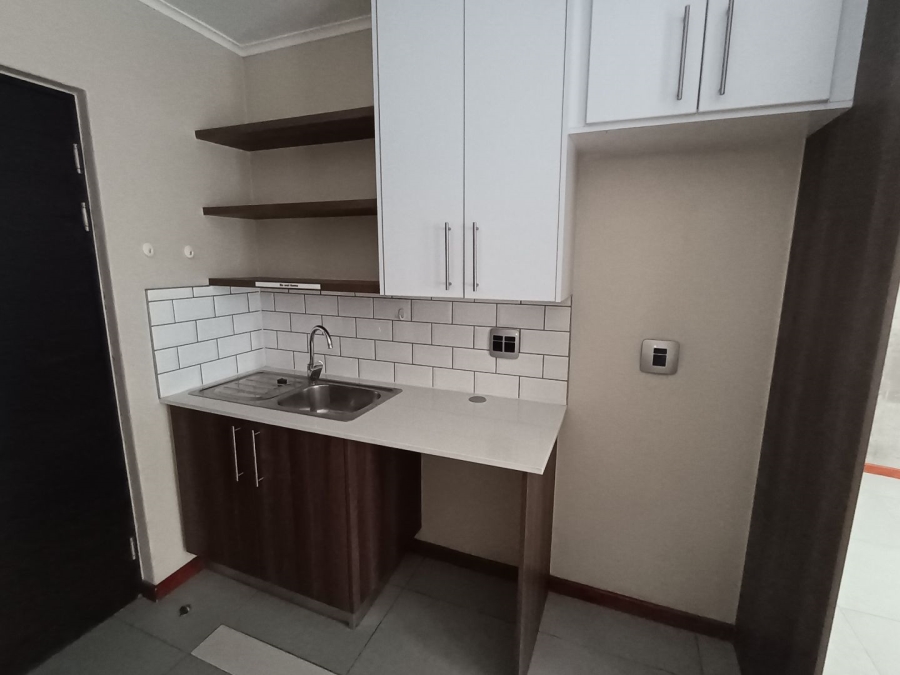 1 Bedroom Property for Sale in Hatfield Gauteng