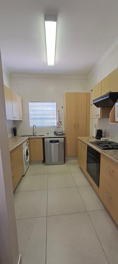 5 Bedroom Property for Sale in Bassonia Gauteng