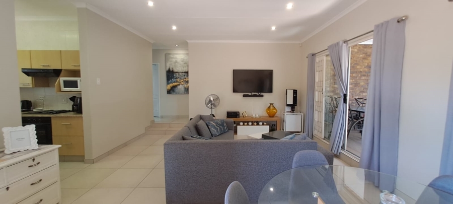 5 Bedroom Property for Sale in Bassonia Gauteng