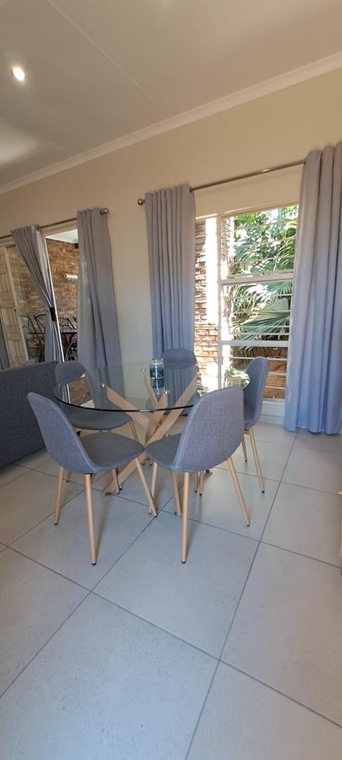 5 Bedroom Property for Sale in Bassonia Gauteng