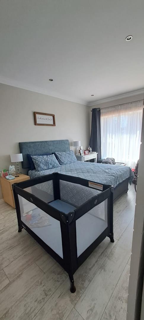 5 Bedroom Property for Sale in Bassonia Gauteng