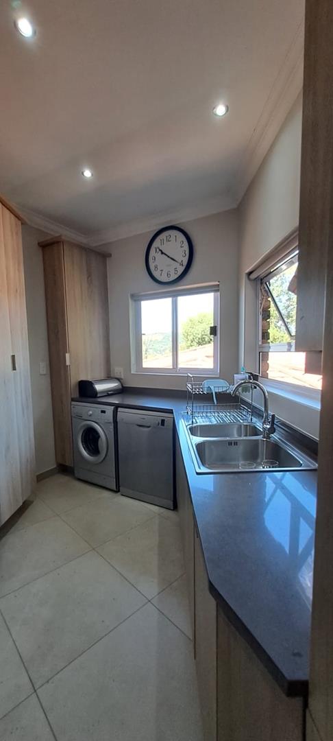 5 Bedroom Property for Sale in Bassonia Gauteng