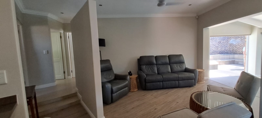 5 Bedroom Property for Sale in Bassonia Gauteng