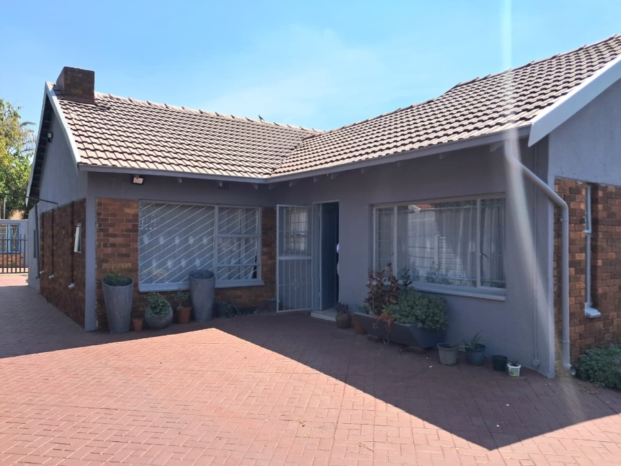 3 Bedroom Property for Sale in Mayberry Park Gauteng
