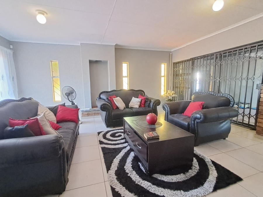 3 Bedroom Property for Sale in Mayberry Park Gauteng
