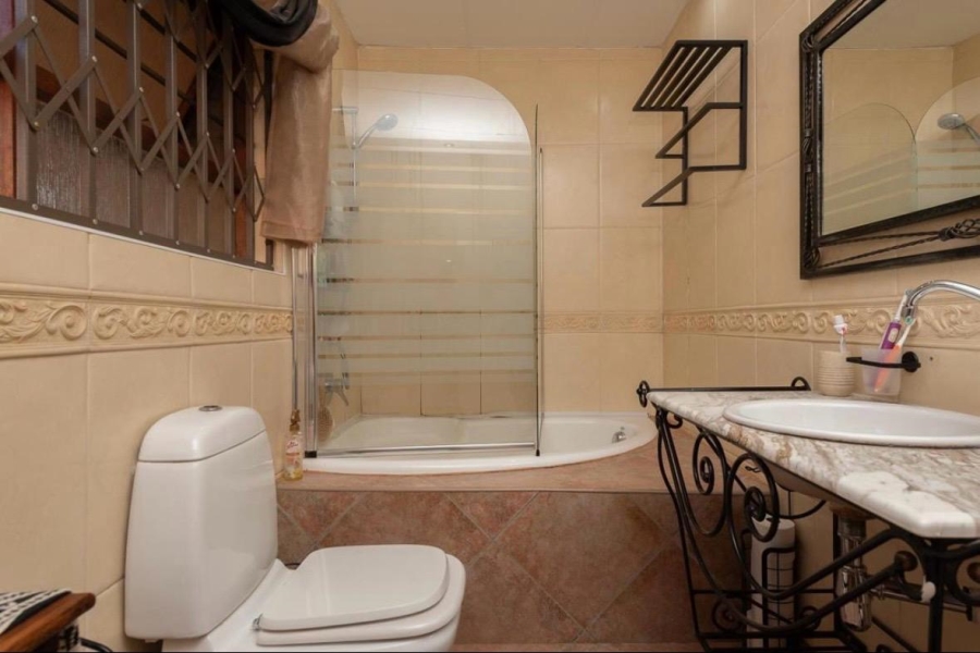 4 Bedroom Property for Sale in Mulbarton Gauteng