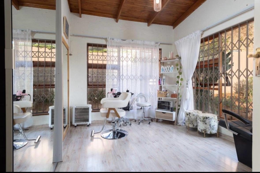 4 Bedroom Property for Sale in Mulbarton Gauteng