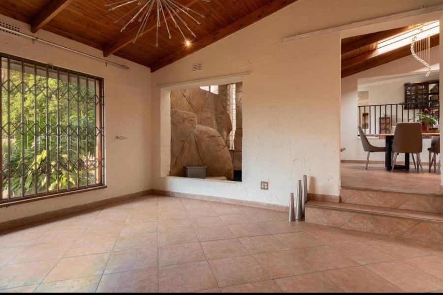 4 Bedroom Property for Sale in Mulbarton Gauteng