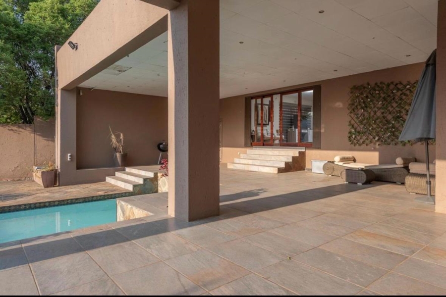 4 Bedroom Property for Sale in Mulbarton Gauteng