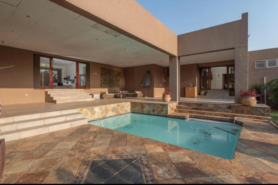 4 Bedroom Property for Sale in Mulbarton Gauteng