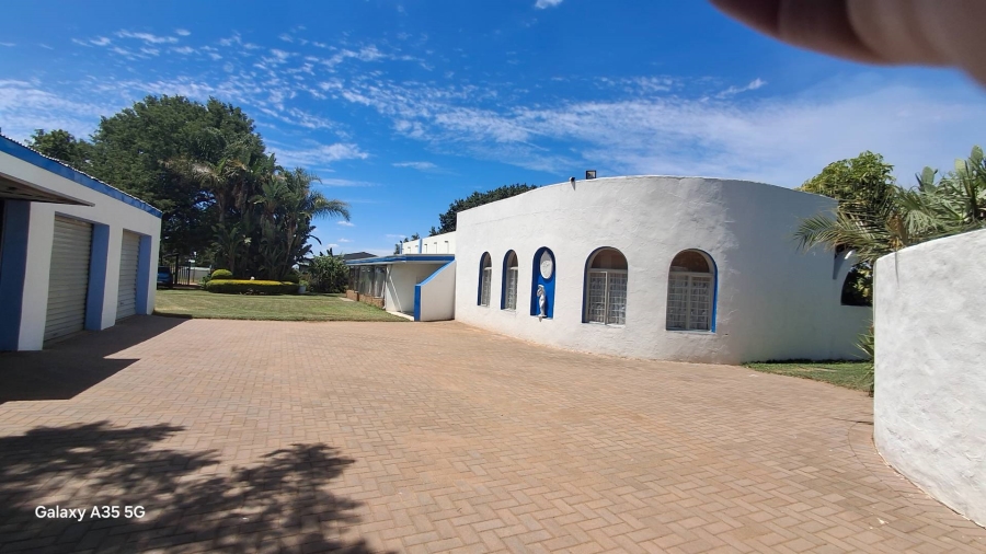 9 Bedroom Property for Sale in Vasfontein AH Gauteng