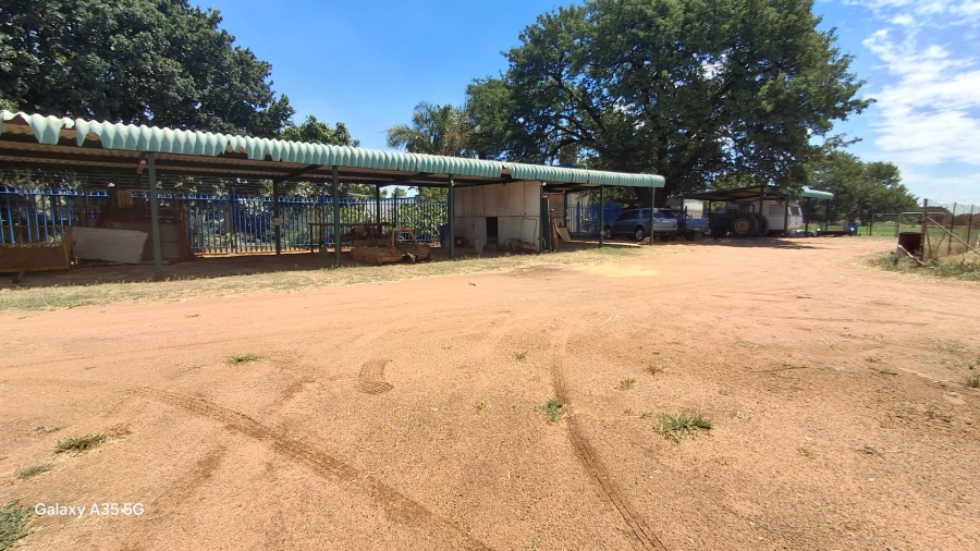 9 Bedroom Property for Sale in Vasfontein AH Gauteng