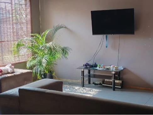 3 Bedroom Property for Sale in Rosslyn Gauteng