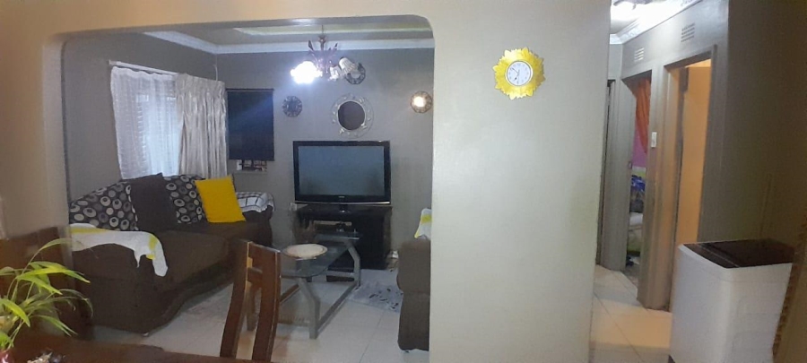 2 Bedroom Property for Sale in Jabulani Gauteng