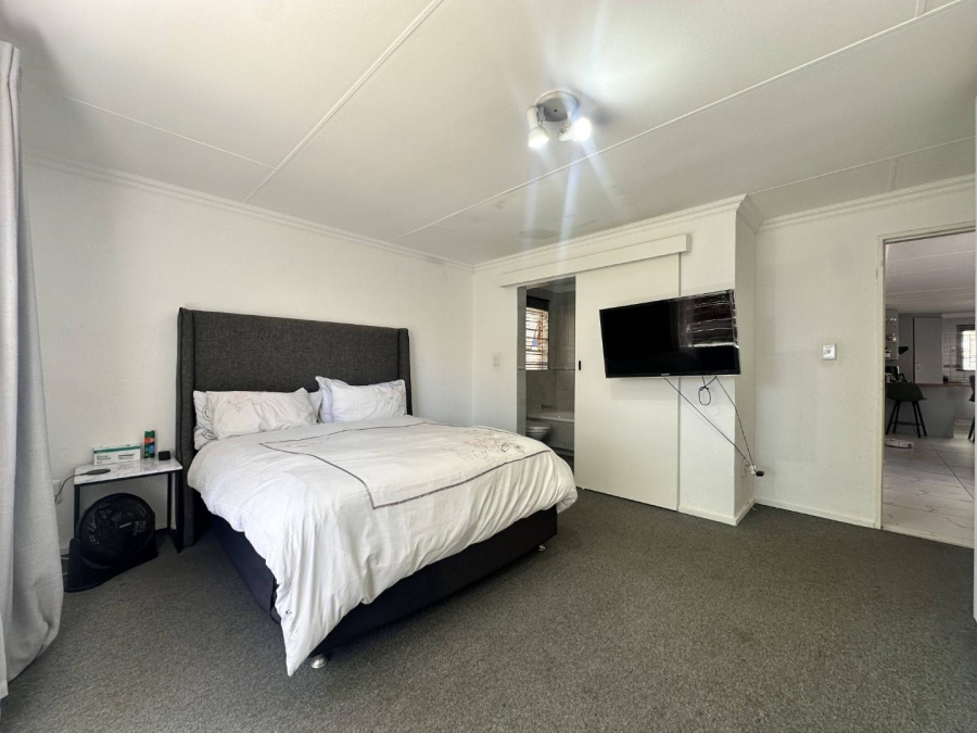 3 Bedroom Property for Sale in Eden Glen Gauteng