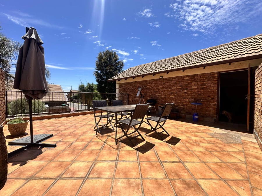 3 Bedroom Property for Sale in Eden Glen Gauteng