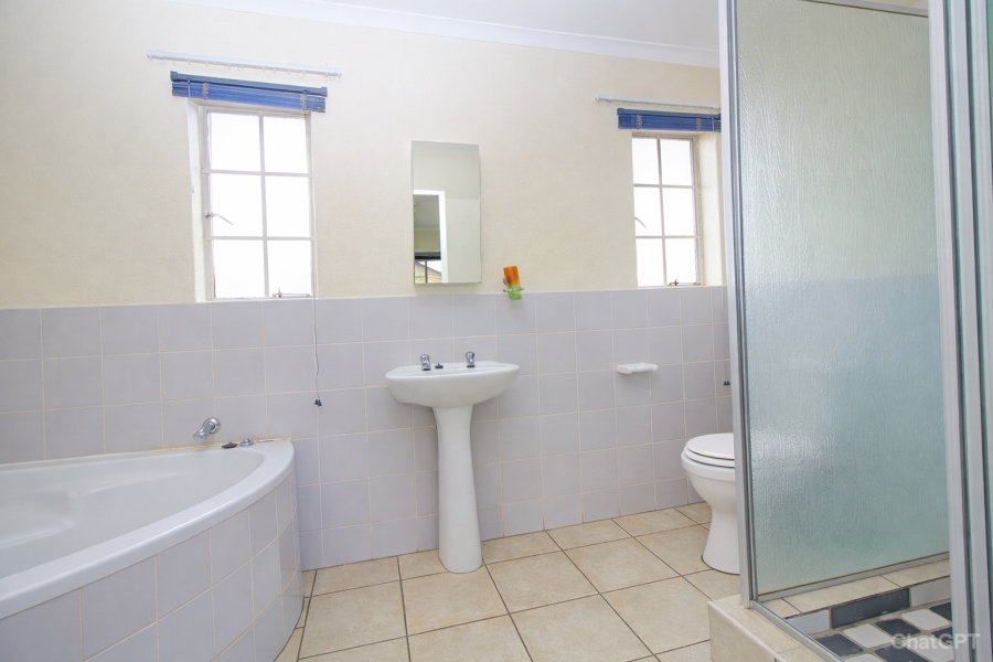3 Bedroom Property for Sale in Wilgeheuwel Gauteng