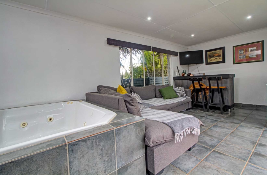 3 Bedroom Property for Sale in Strubensvallei Gauteng