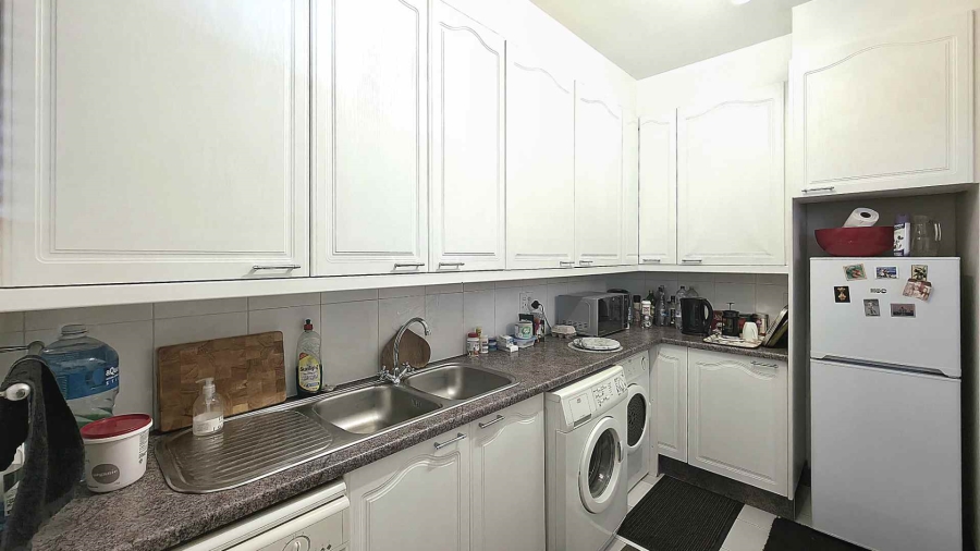 1 Bedroom Property for Sale in Sandown Gauteng