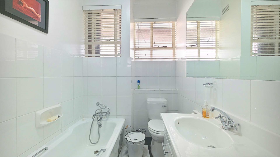 1 Bedroom Property for Sale in Sandown Gauteng