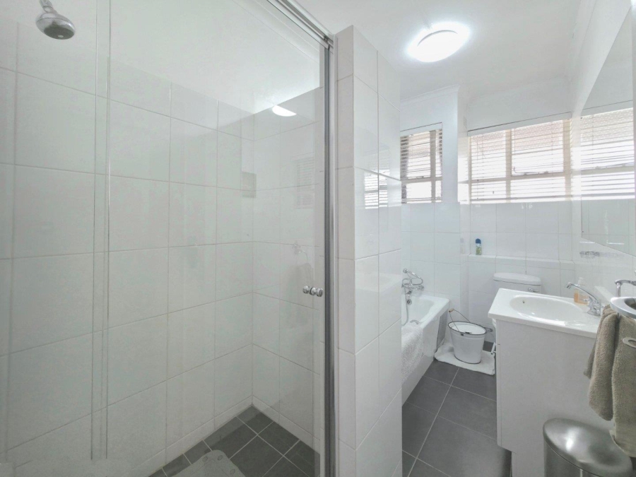 1 Bedroom Property for Sale in Sandown Gauteng