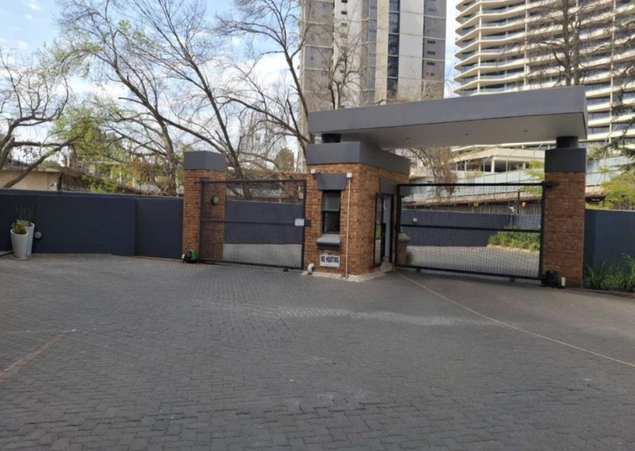 2 Bedroom Property for Sale in Benmore Gauteng
