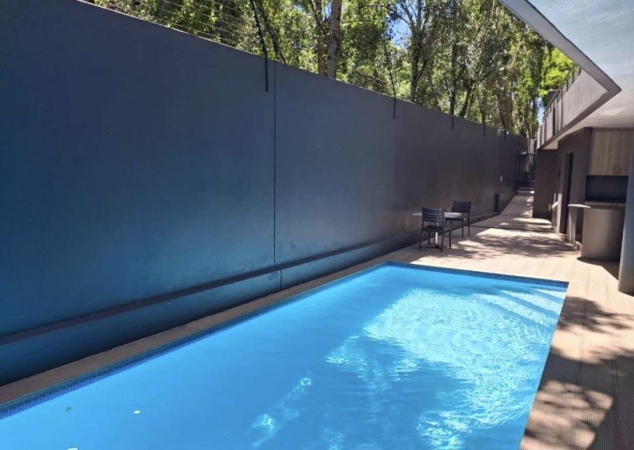 2 Bedroom Property for Sale in Benmore Gauteng