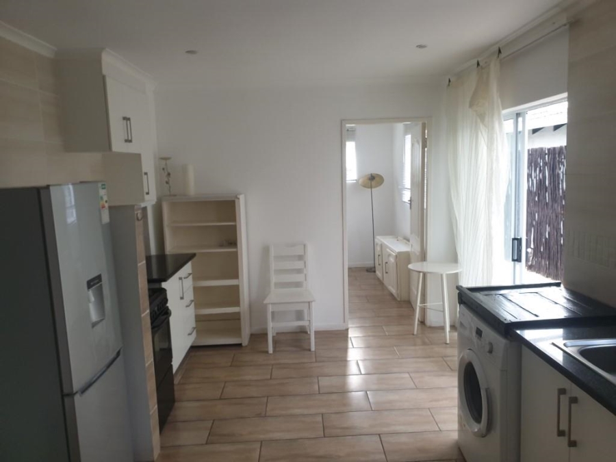 To Let 1 Bedroom Property for Rent in Rosebank Gauteng