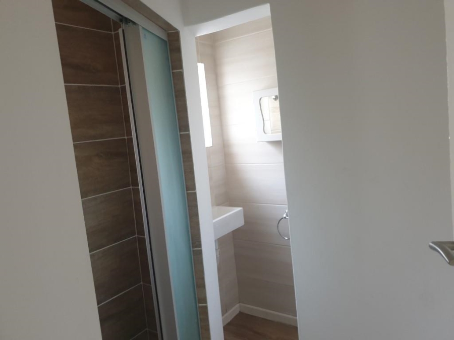 To Let 1 Bedroom Property for Rent in Rosebank Gauteng