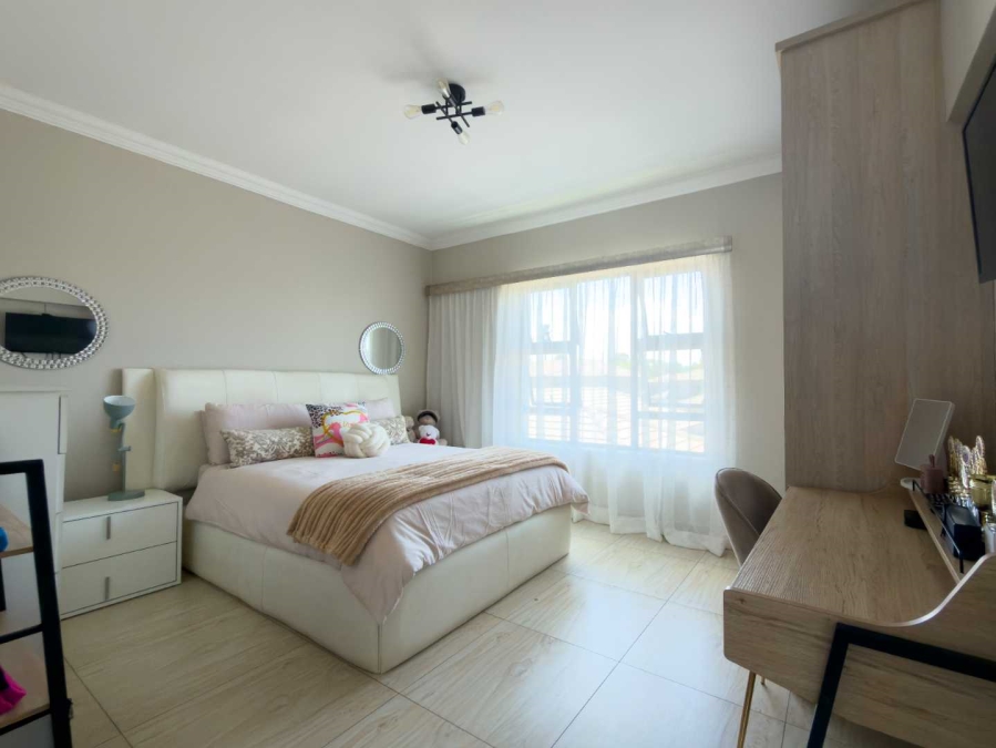 3 Bedroom Property for Sale in Eye of Africa Gauteng