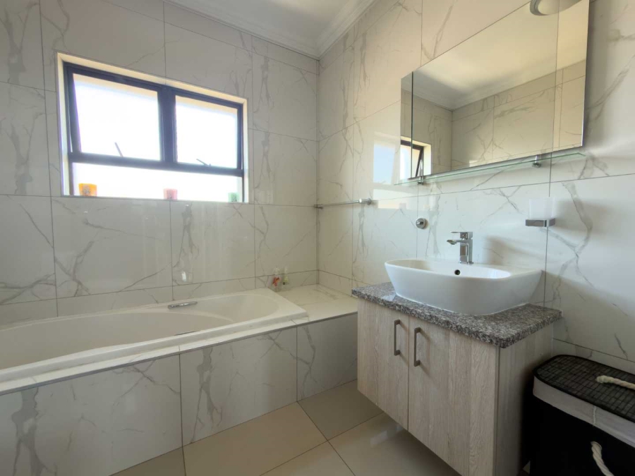 3 Bedroom Property for Sale in Eye of Africa Gauteng