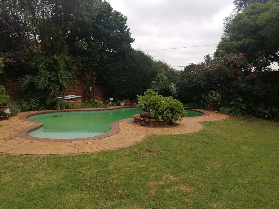 4 Bedroom Property for Sale in Sunward Park Gauteng