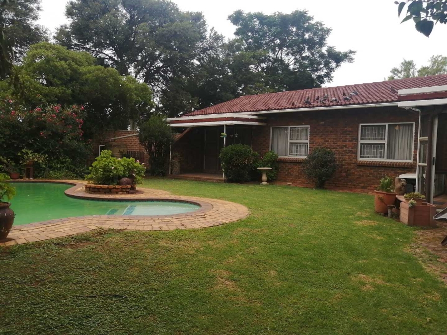 4 Bedroom Property for Sale in Sunward Park Gauteng