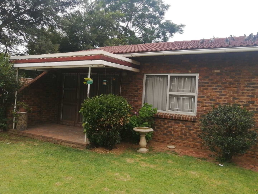 4 Bedroom Property for Sale in Sunward Park Gauteng