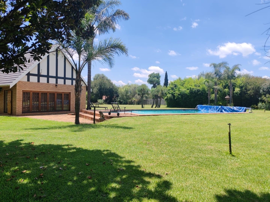 5 Bedroom Property for Sale in Norton Home Estate AH Gauteng