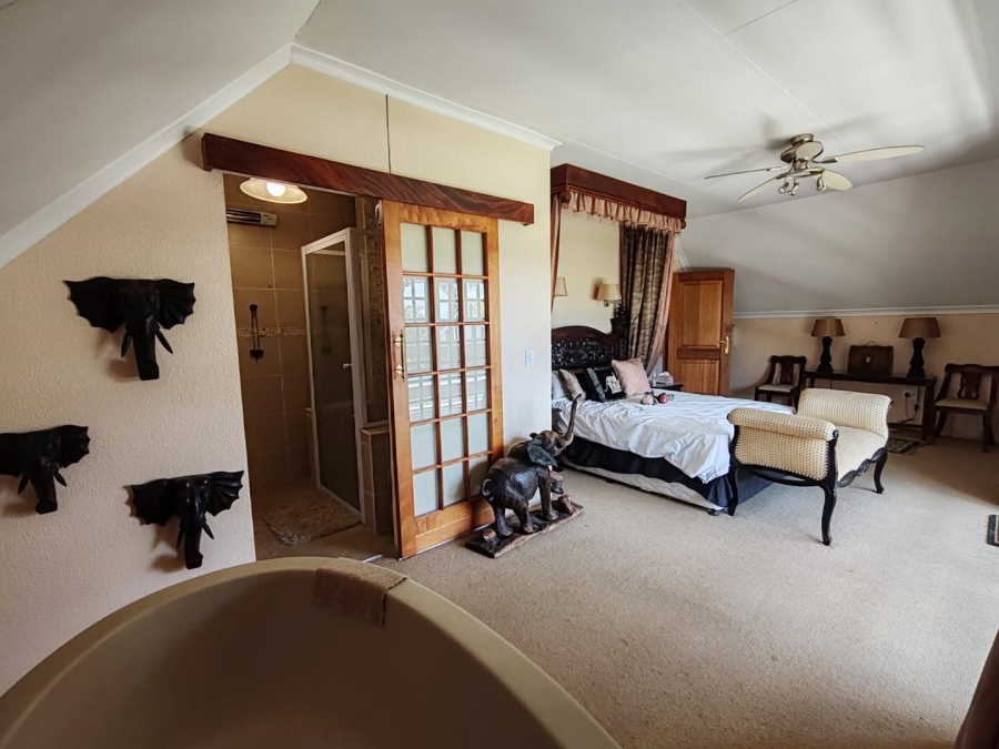 5 Bedroom Property for Sale in Norton Home Estate AH Gauteng